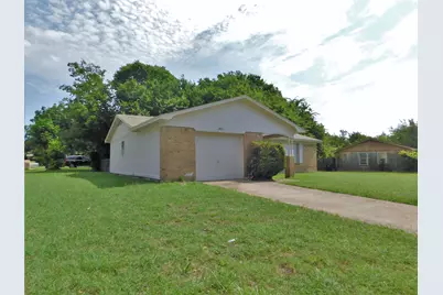 1401 Noble Street, Denton, TX 76209 - Photo 3