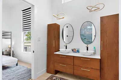 3946 N Cresthaven Road, Dallas, TX 75209 - Photo 25
