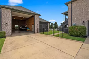 2959 Oakwood Dr, Celina, TX 75009 - Photo 33