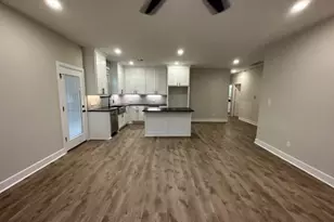 914 W Baker St, Denison, TX 75020 - Photo 3