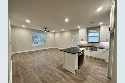 914 W Baker Street, Denison, TX 75020 - Photo 5