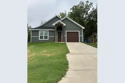 914 W Baker Street, Denison, TX 75020 - Photo 1