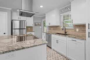 411 Dewitt St, Collinsville, TX 76233 - Photo 13