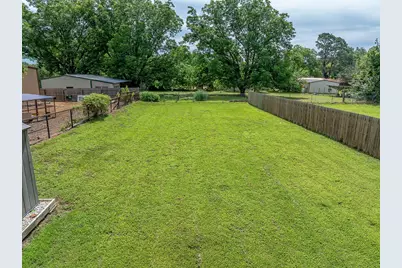 411 Dewitt Street, Collinsville, TX 76233 - Photo 29