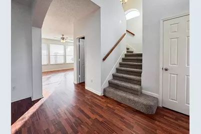 1184 Courtney Lane, Lewisville, TX 75077 - Photo 5