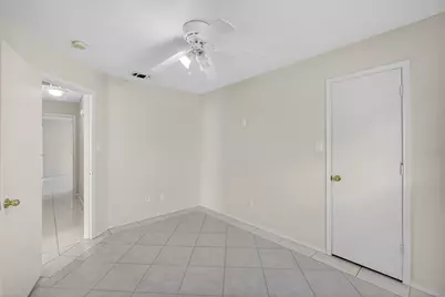 7016 Snowivy Court, Arlington, TX 76001 - Photo 13