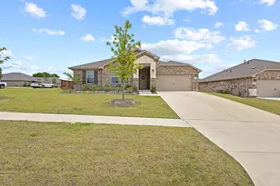 1202 Cyprus Ln, Cedar Hill, TX 75104 - Photo 9