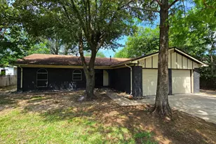 713 N Spears St, Alvarado, TX 76009 - Photo 1