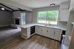 713 N Spears St, Alvarado, TX 76009 - Photo 7