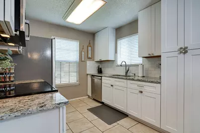 6713 Windwillow Drive, Fort Worth, TX 76137 - Photo 9