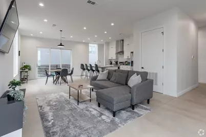 2303 Spencer Court, Dallas, TX 75208 - Photo 9