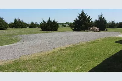 864 County Road 2730, Farmersville, TX 75442 - Photo 17