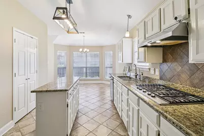 8205 Danbury Court, Rowlett, TX 75089 - Photo 7