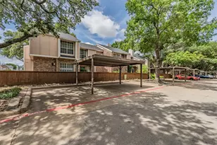2402 Northlake Ct, Irving, TX 75038 - Photo 3