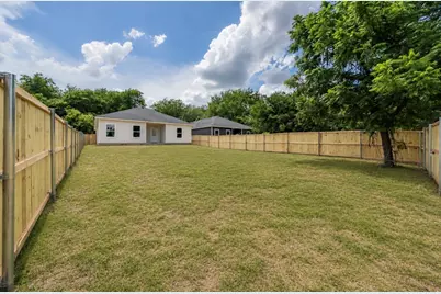 4526 Kolloch Drive, Dallas, TX 75216 - Photo 33
