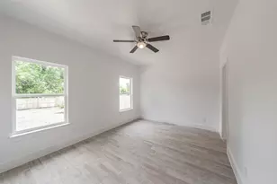 4526 Kolloch Dr, Dallas, TX 75216 - Photo 25