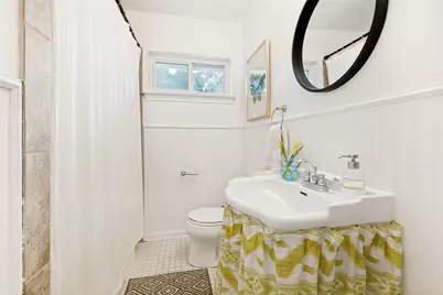 8911 Larchwood Drive, Dallas, TX 75238 - Photo 23