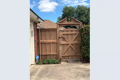 2306 Norwich Drive, Carrollton, TX 75006 - Photo 21
