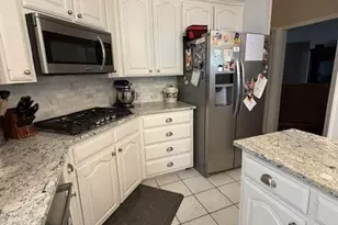 2306 Norwich Dr, Carrollton, TX 75006 - Photo 5