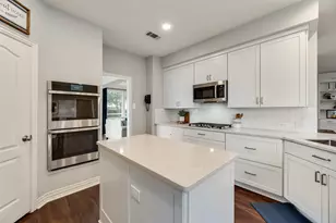 6802 Lochmoor Ln, Garland, TX 75044 - Photo 19