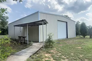 1102 NE 23rd St, Mineral Wells, TX 76067 - Photo 9