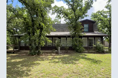 1102 NE 23rd Street, Mineral Wells, TX 76067 - Photo 1