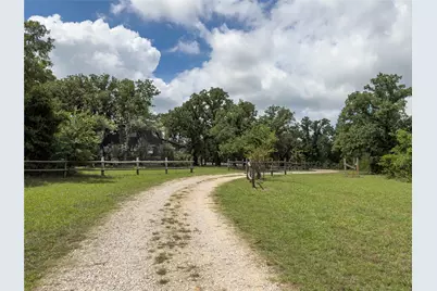 1102 NE 23rd Street, Mineral Wells, TX 76067 - Photo 7