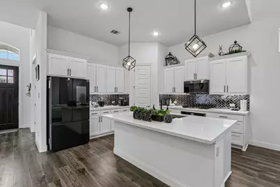 704 Waterbrook Parkway, Argyle, TX 76226 - Photo 5