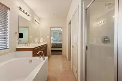 320 Gotland Drive, Grand Prairie, TX 75052 - Photo 23