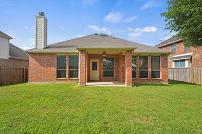 320 Gotland Drive, Grand Prairie, TX 75052 - Photo 25