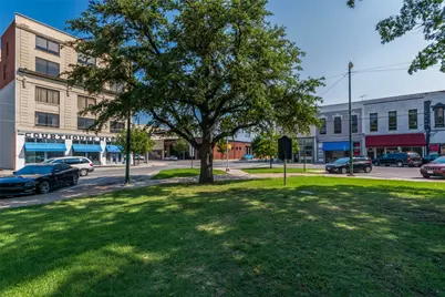 100 Travis Street N #205, Sherman, TX 75090 - Photo 3