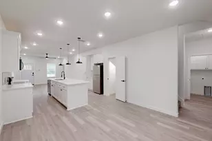 1213 Mill St, Gainesville, TX 76240 - Photo 11