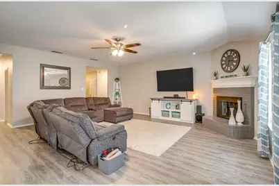 938 Jacobs Crossing Court, Burleson, TX 76028 - Photo 5