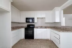 313 N Roe St, White Settlement, TX 76108 - Photo 9