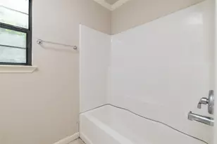 313 N Roe St, White Settlement, TX 76108 - Photo 21