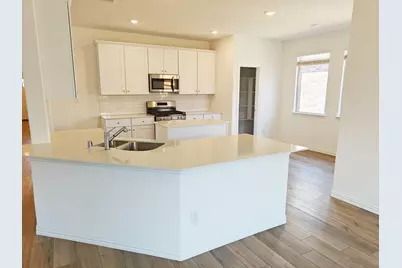 8404 Honeylocust Street, McKinney, TX 75071 - Photo 5