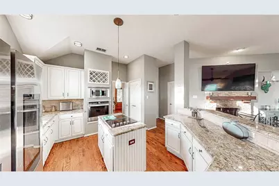 104 Island Circle, Shady Shores, TX 76208 - Photo 11