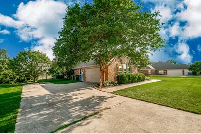 104 Island Circle, Shady Shores, TX 76208 - Photo 3