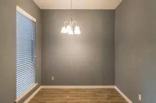 317 Valley Park Dr, Garland, TX 75043 - Photo 7