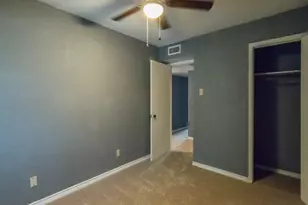 317 Valley Park Dr, Garland, TX 75043 - Photo 13