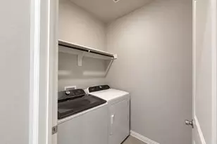 205 Greenbriar Dr, Princeton, TX 75071 - Photo 15