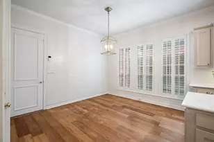 1027 Sir Lancelot Cir, Lewisville, TX 75056 - Photo 9