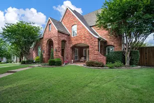 1027 Sir Lancelot Cir, Lewisville, TX 75056 - Photo 3