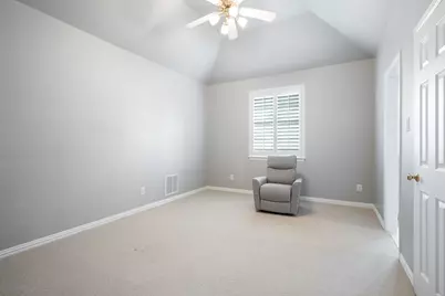1027 Sir Lancelot Circle, Lewisville, TX 75056 - Photo 35