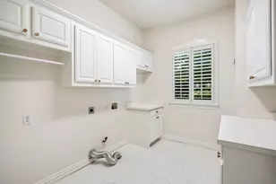 1027 Sir Lancelot Cir, Lewisville, TX 75056 - Photo 27