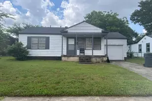2602 Falls Dr, Dallas, TX 75211 - Photo 1