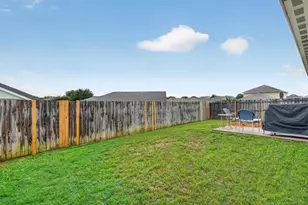 1816 Wickham Dr, Burleson, TX 76028 - Photo 39