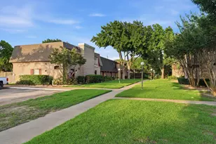 1821 E Grauwyler Rd, Irving, TX 75061 - Photo 31