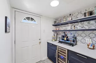 1821 E Grauwyler Rd, Irving, TX 75061 - Photo 5