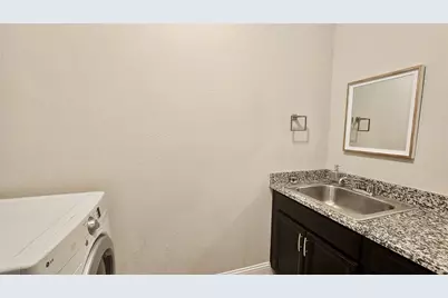 7324 Clementine Drive, Irving, TX 75063 - Photo 33